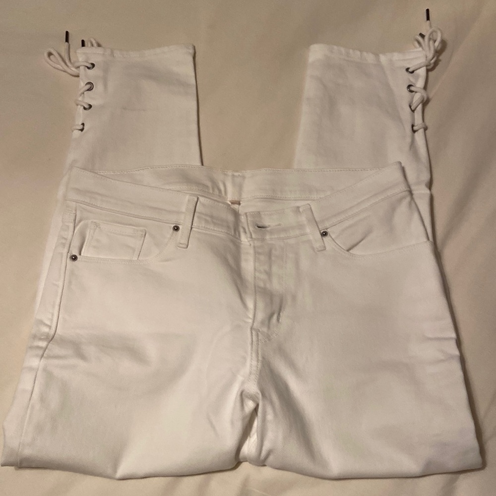 Levi’s white jeans size 29 with tie up ankles